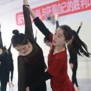 濟(jì)南青苑藝術(shù)培訓(xùn)學(xué)校