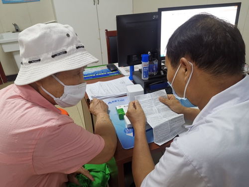 今天你打疫苗了嗎 鄭州重啟新冠疫苗第一針接種,一接種點現數百米長隊